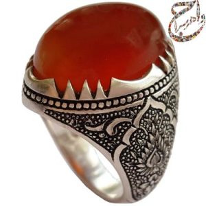 عقیق سرخ یمنی آبدار ، رکاب قلمزنی ساعی