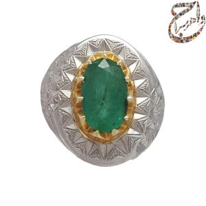 انگشتر زمرّد زامبیایی اصیل معدنی با رکاب نقره دست ساز