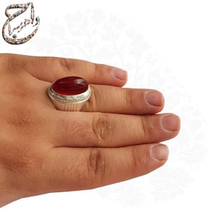 عقیق آبدار یمنی تراش بادومی رکاب رضایی