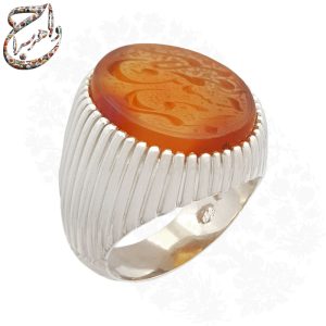 انگشتر عقیق یمنی پرتقالی با حکاکی امیری حسین و نعم الامیر و رکاب دستساز استاد امامی
