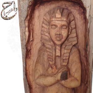 منبت کاری نقش تابوت فراعنه مصر روی کنده چوب درخت گردو