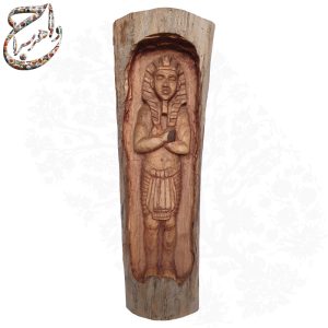 منبت کاری نقش تابوت فراعنه مصر روی کنده چوب درخت گردو