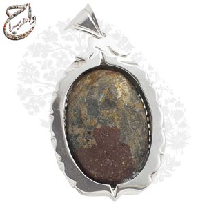 گردن آویز دست ساز فیروزه نیشابوری