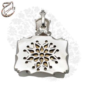 گردن آویز نقره دست ساز با سنگ یشم خطی