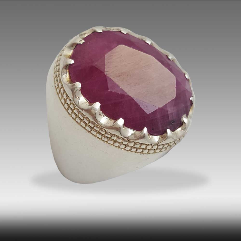 انگشتر یاقوت