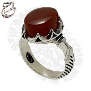 انگشتر مردانه عقیق یمنی سرخ با رکاب نقره صفوی