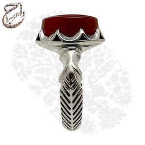 انگشتر مردانه عقیق یمنی سرخ با رکاب نقره صفوی